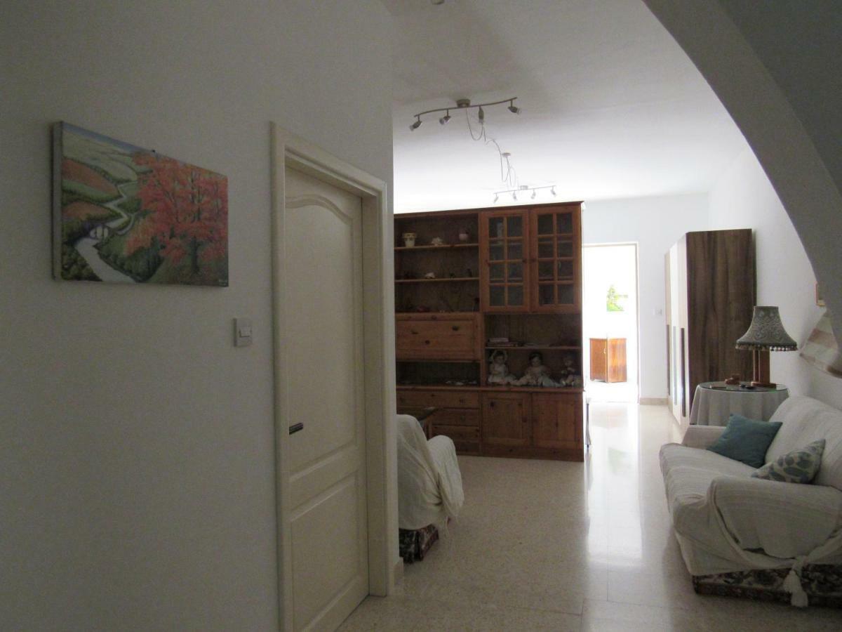 Central Studio Apartment Santa Vennera Kültér fotó